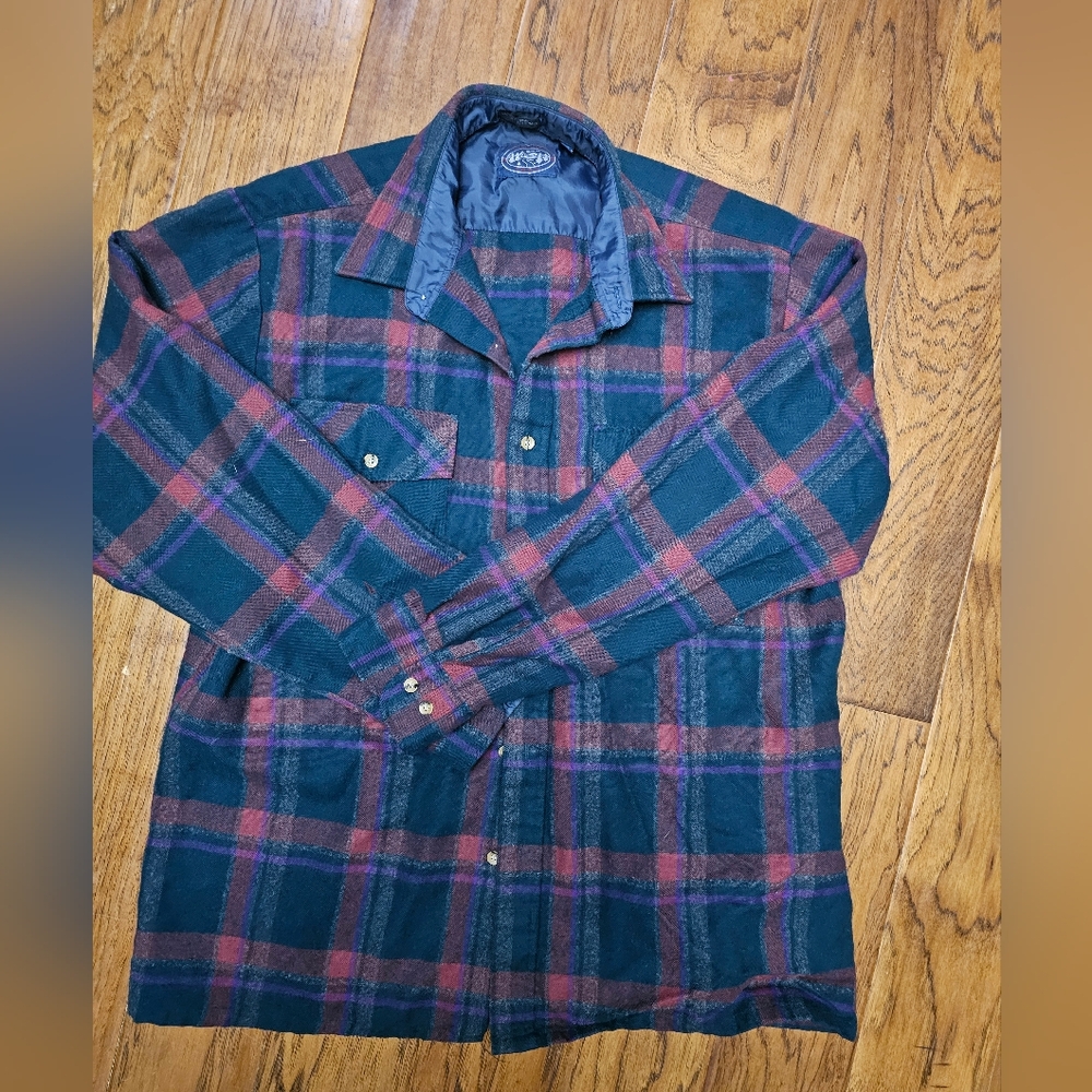 Vintage Plaid flannel Sz Large